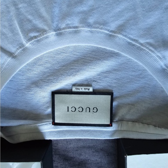 Authentic Gucci T-Shirt - Picture 3 of 4